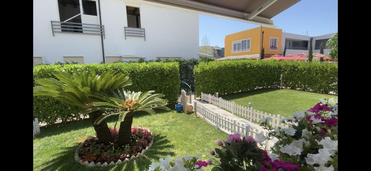 Singolo Kompleksi Lura 3 Holiday home *